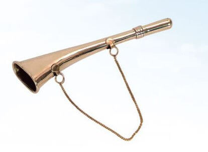 9" Brass Signal Fog Horn with ChainBeach Decor,Home,Home Décor Products,Nautical Decor,Nautical Decoration,Nautical Wall Decor,Ship Decor,spreadr-hidden,Tropical Items